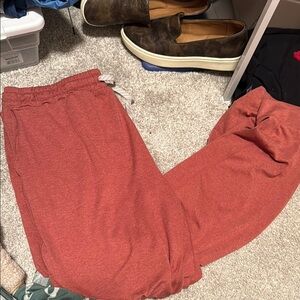 Terracotta color vuori halo performance Jogger Pants
